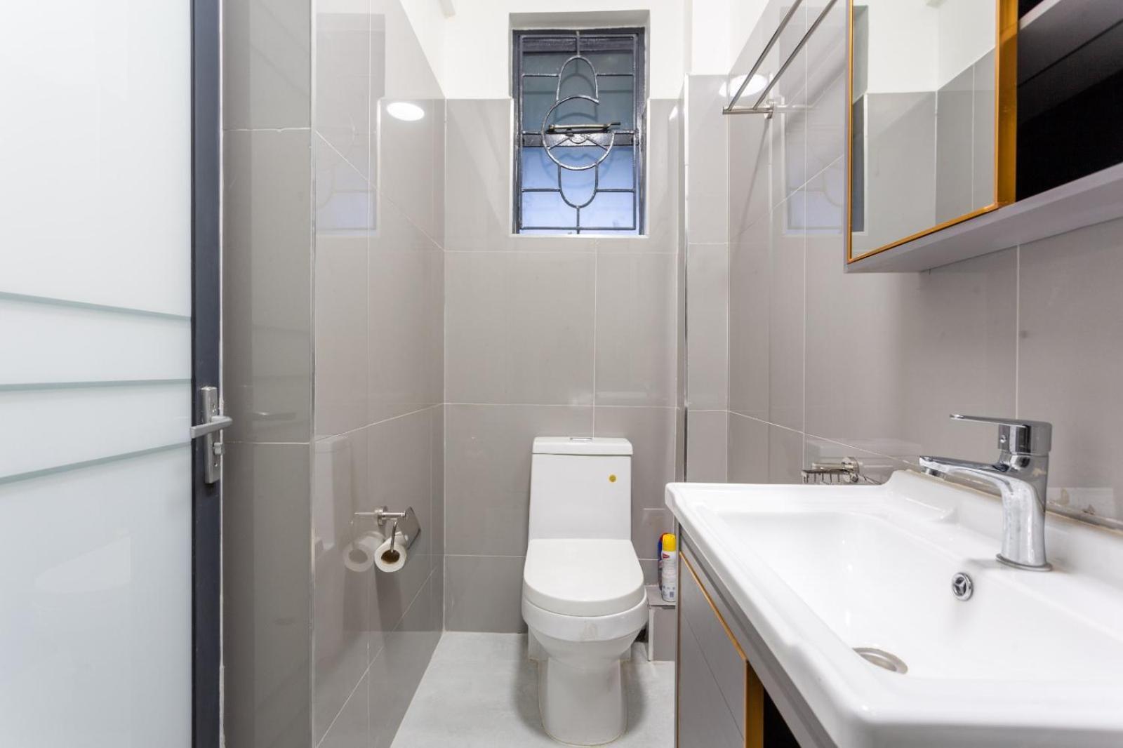 Apartment Azania 2br Homes Opposite Movenpick Nairobi