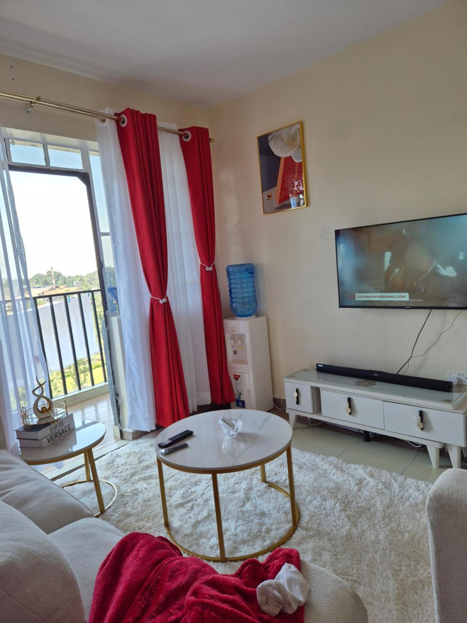 Homestay White House