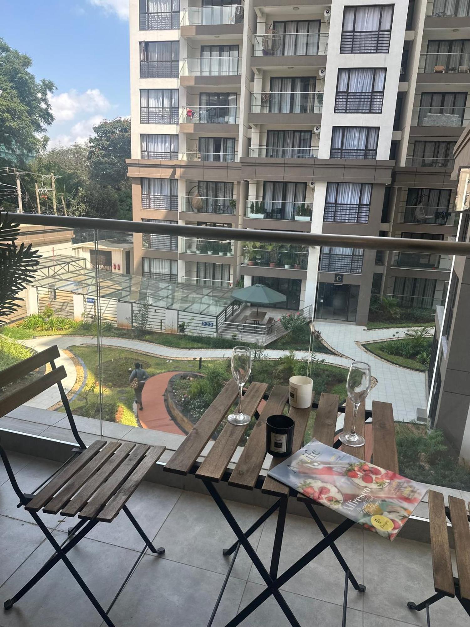Apartment Shammys On Riverside *