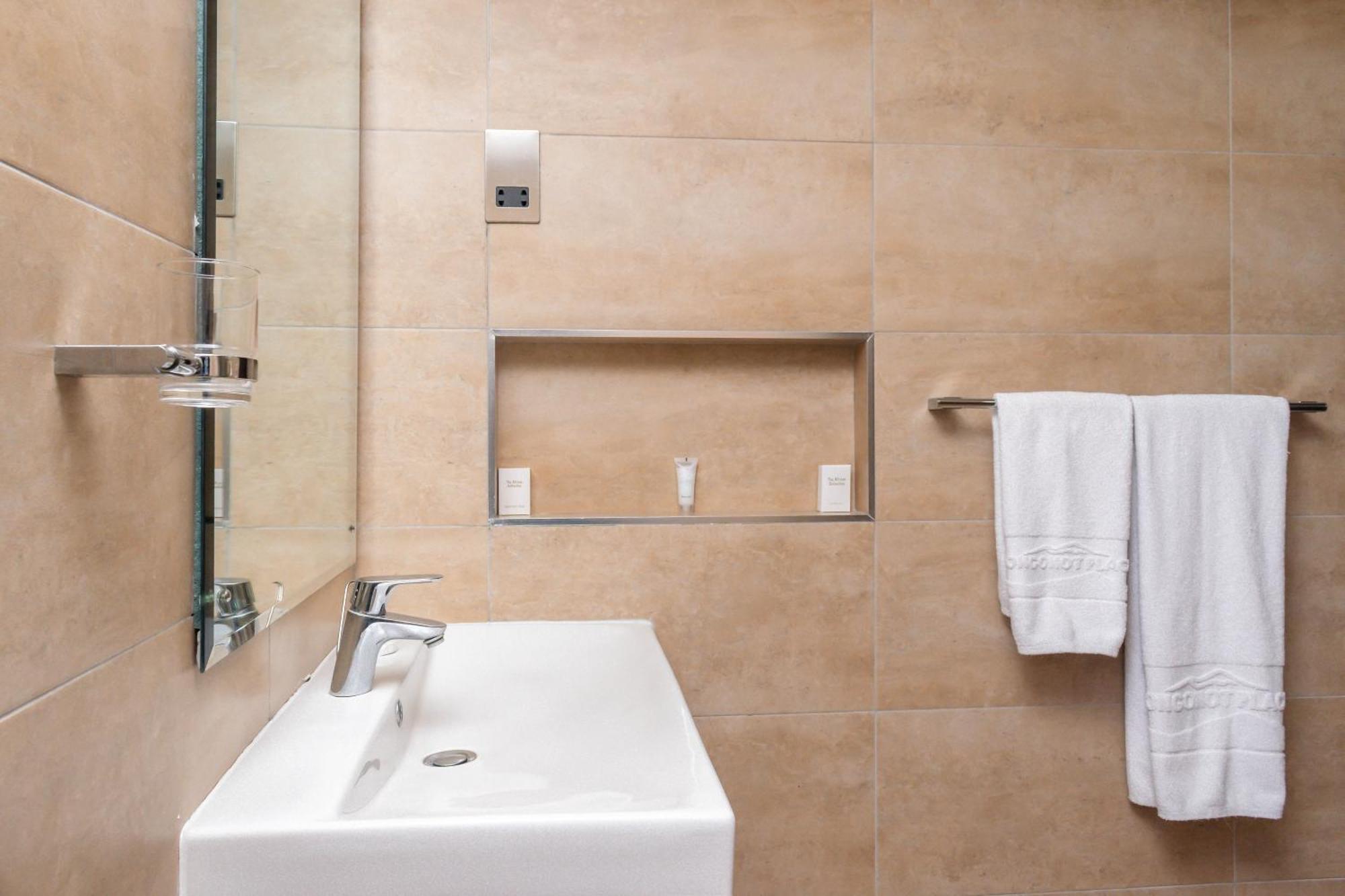 Longonot Place Serviced Apartment-nairobi, Centre Cbd Nairobi