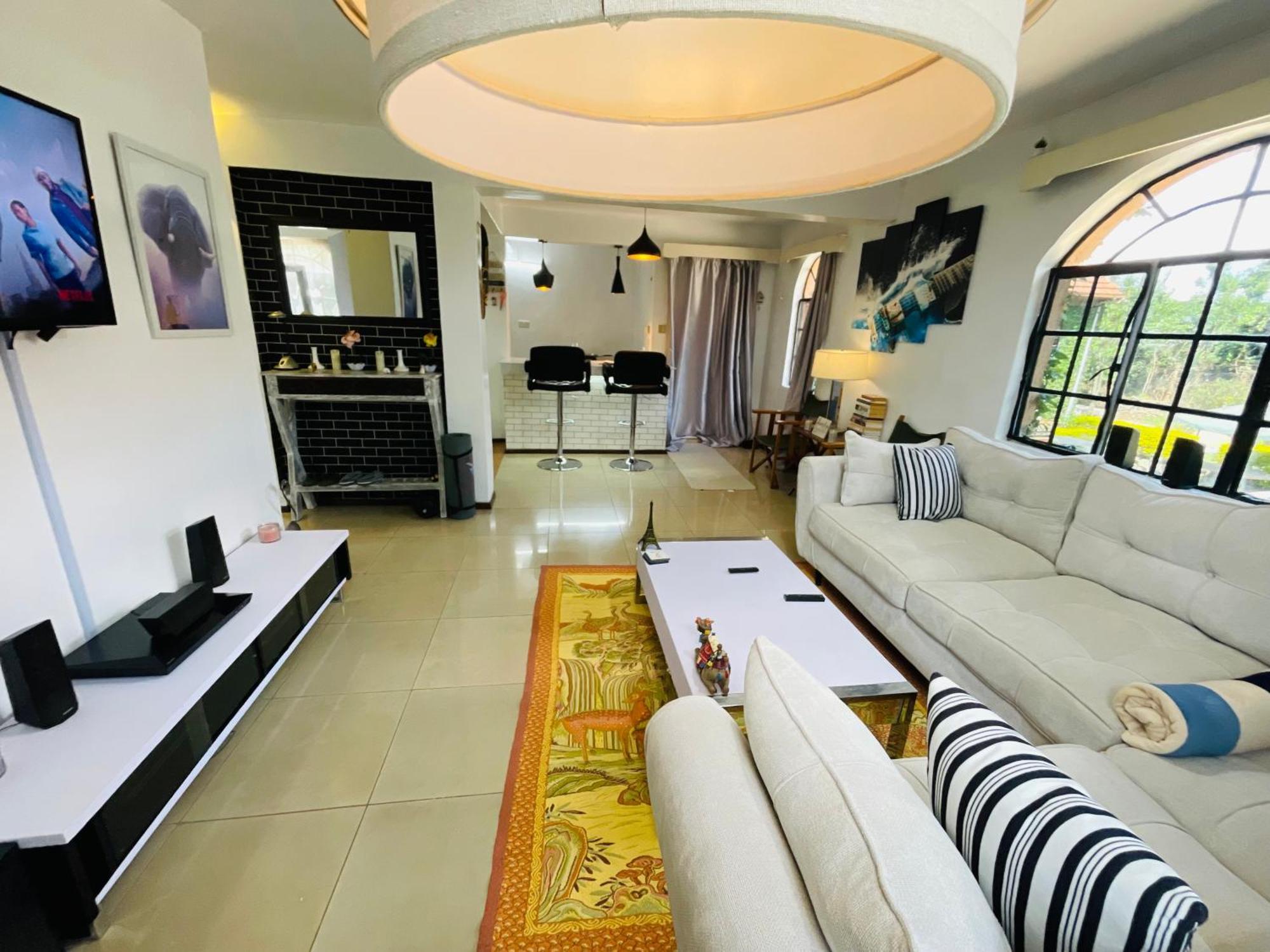 Modern Luxe With King Bed In Karen Apartment Nairobi