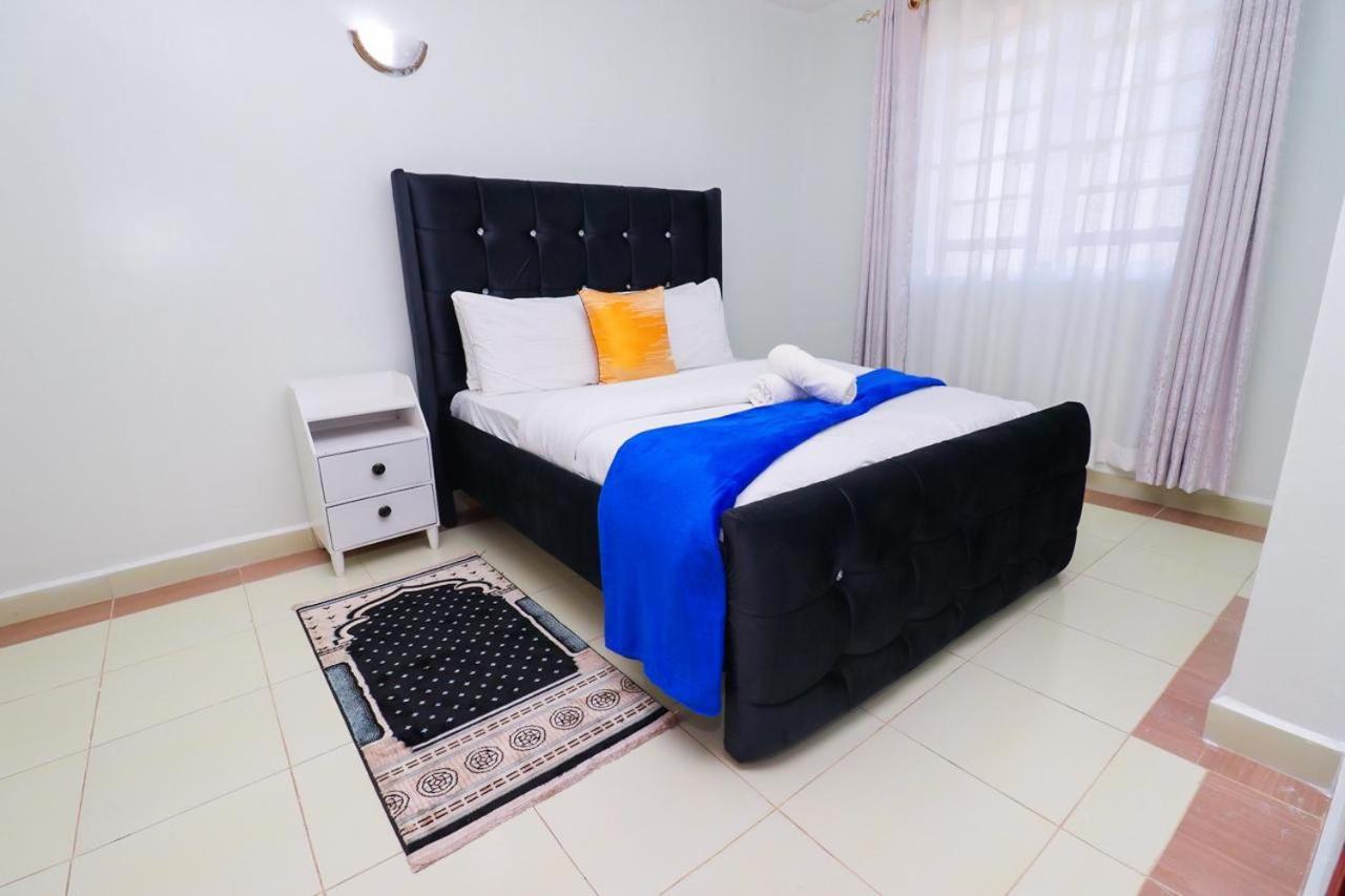 1 Bedroom Furniture In Garden Estate Apartment *