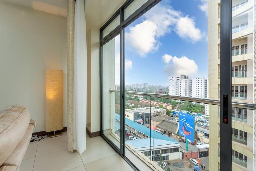 Highrise Oasis With Rooftop And Gym Apartment *