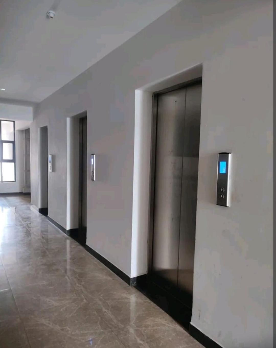 Kilimani Vacation One And Half Bedroom Netflix Near Yaya Centre Apartment