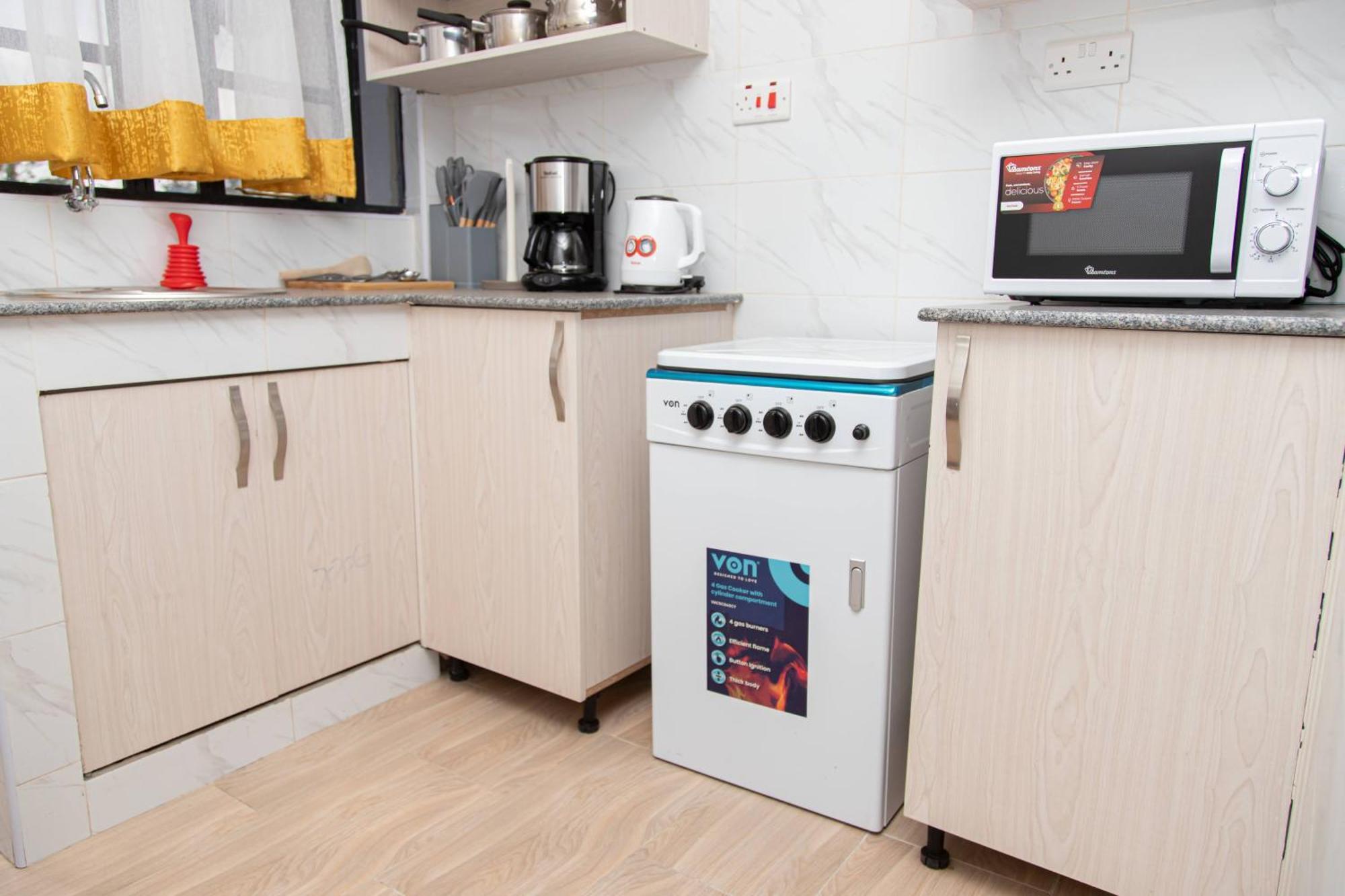 Cynrose Apartment