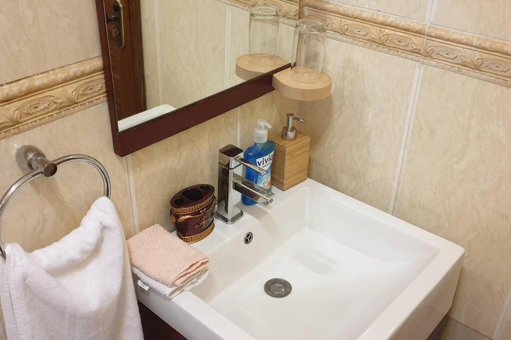 Luxurious With King Bed N Pool