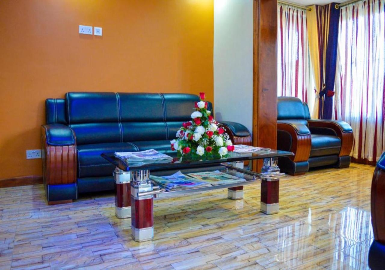 Hotel Red Ruby Hotel