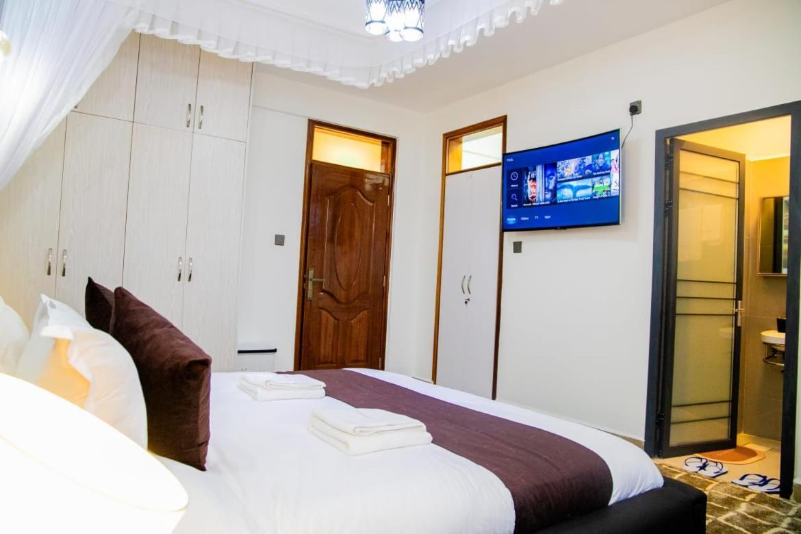 Azania 2br Homes Opposite Movenpick *
