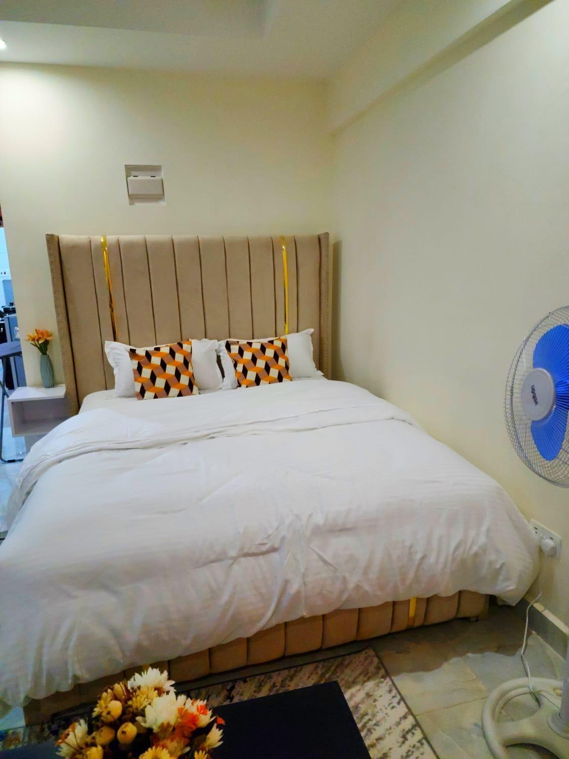 Danaff Apartment *