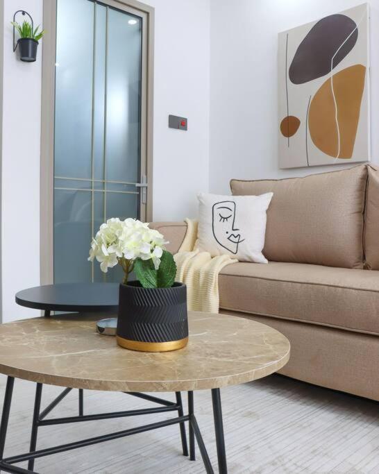 Elegant Lovely Apartment