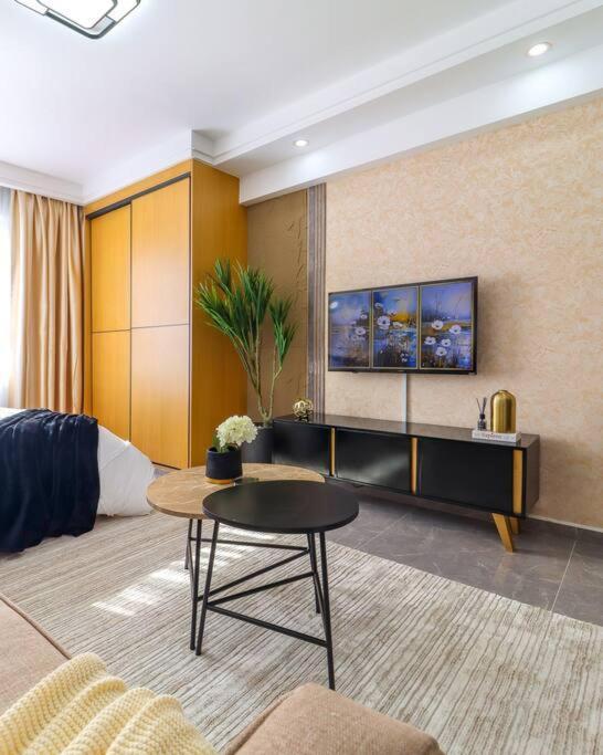 Elegant Lovely Apartment *