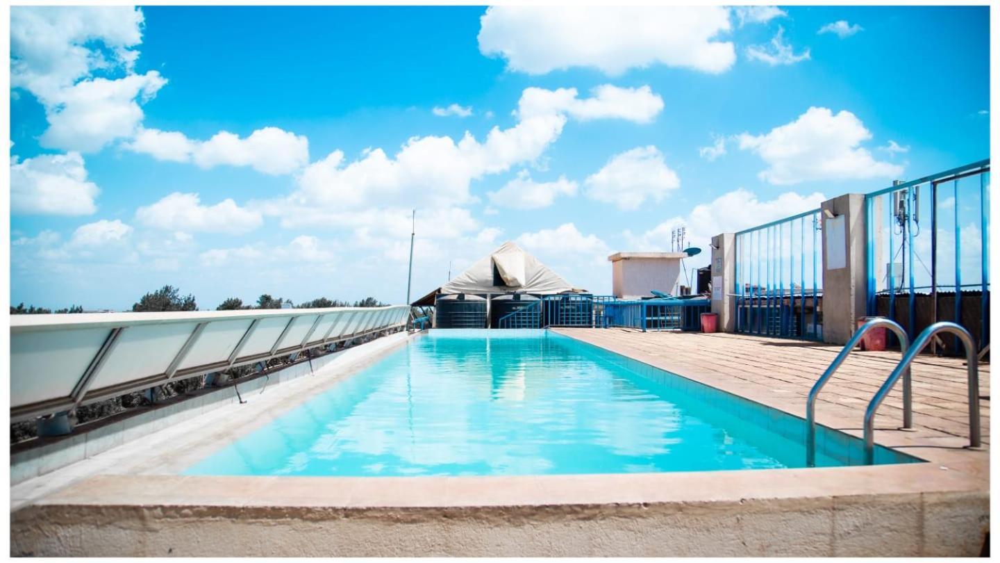Anne's Luxurious Thindigua Apartment *