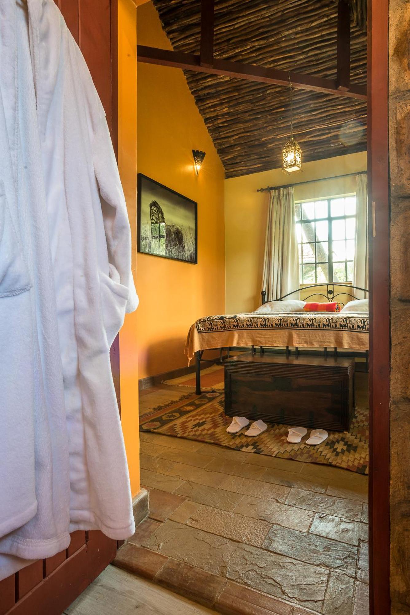 The Jungle Oasis With Heated Pool Apartment