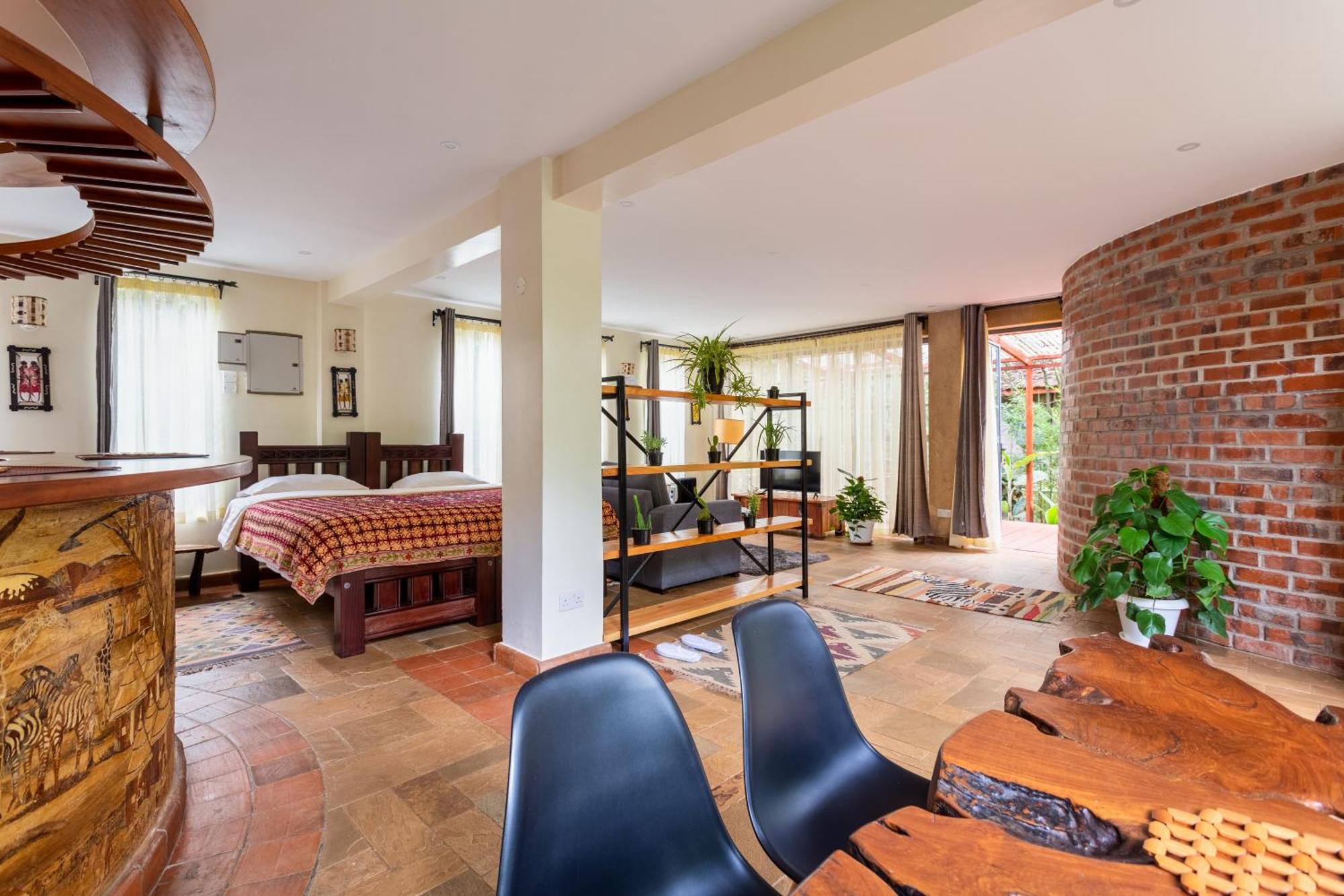 The Jungle Oasis With Heated Pool *