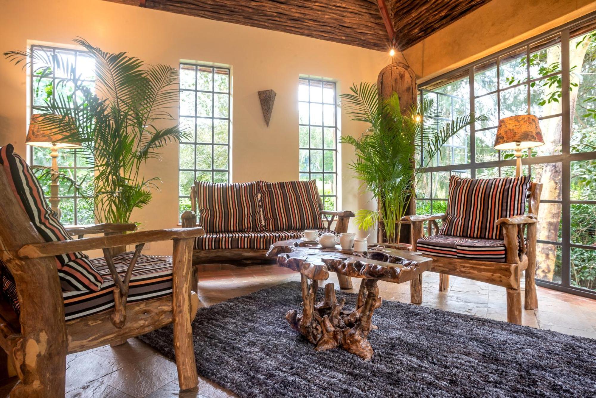 The Jungle Oasis With Heated Pool Apartment *
