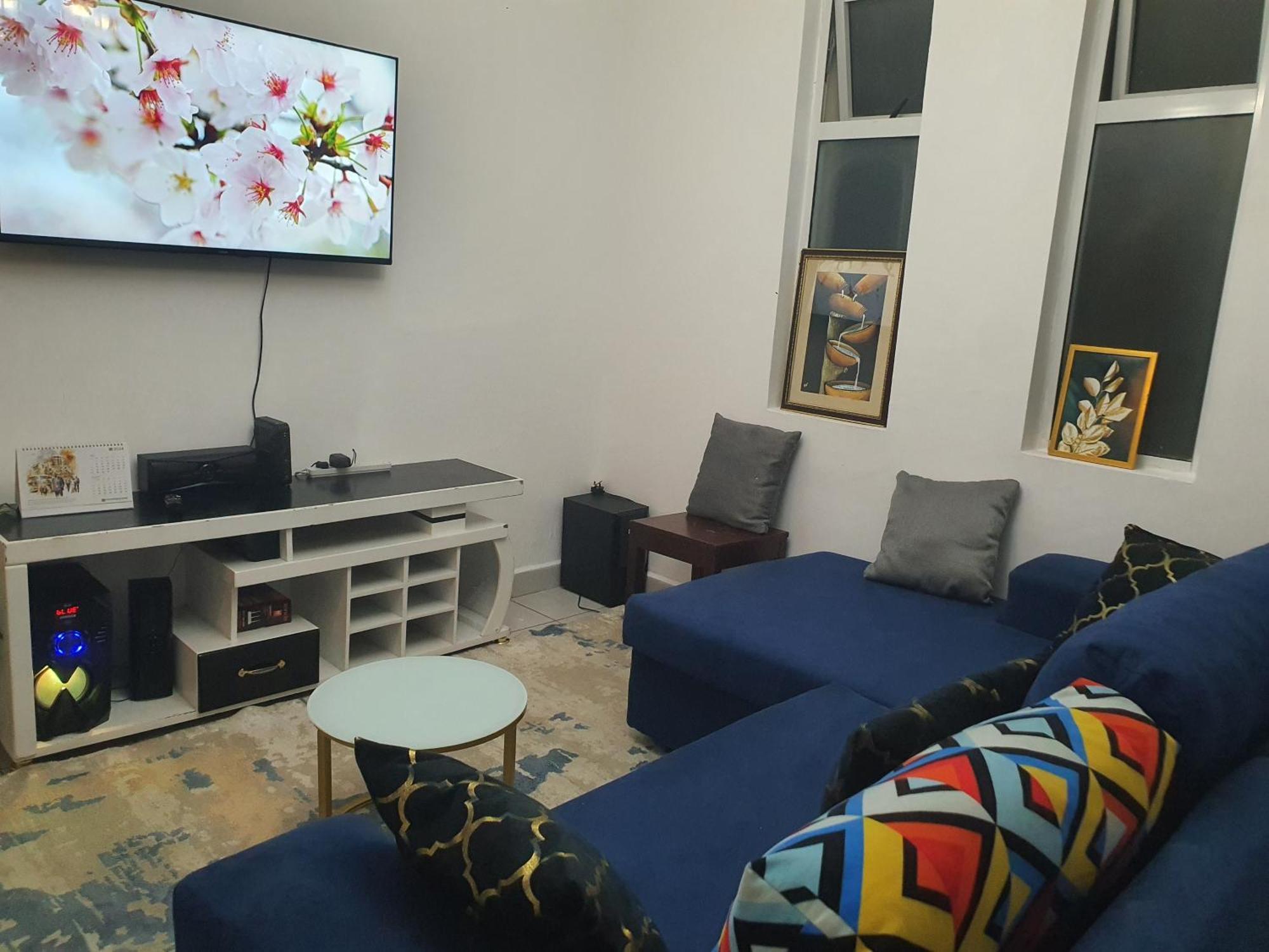 Regional Homes Ke Racecourse Gardens Bed & Breakfast