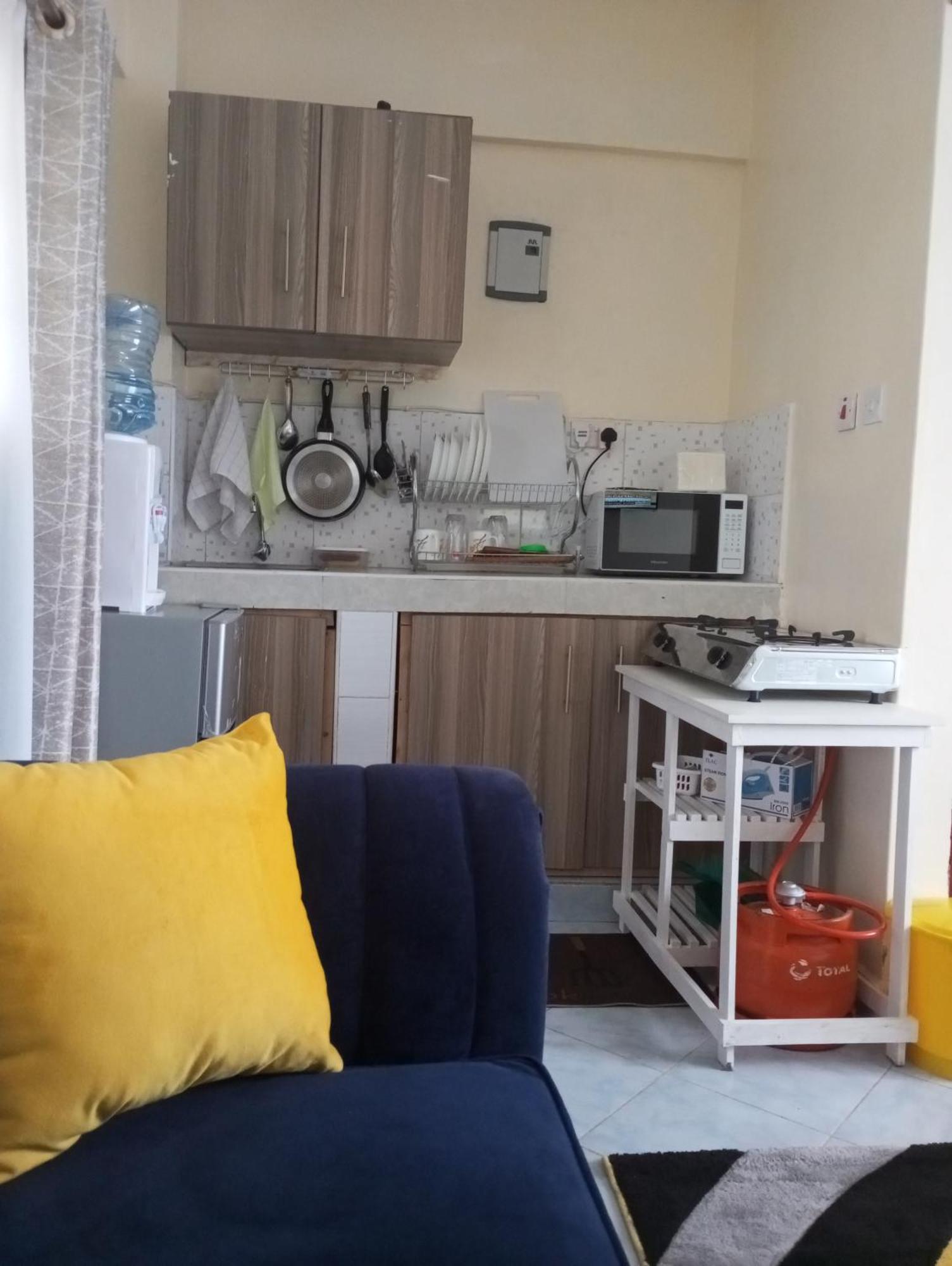 Apartment Roselidah Comforts *