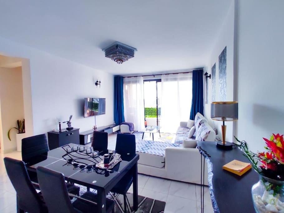 The Crooner Lounge Apartment
