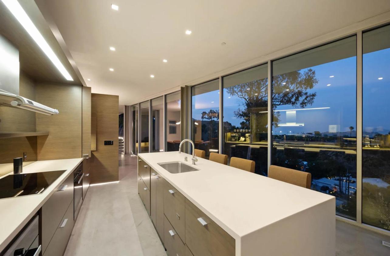 Avensis Apartment *
