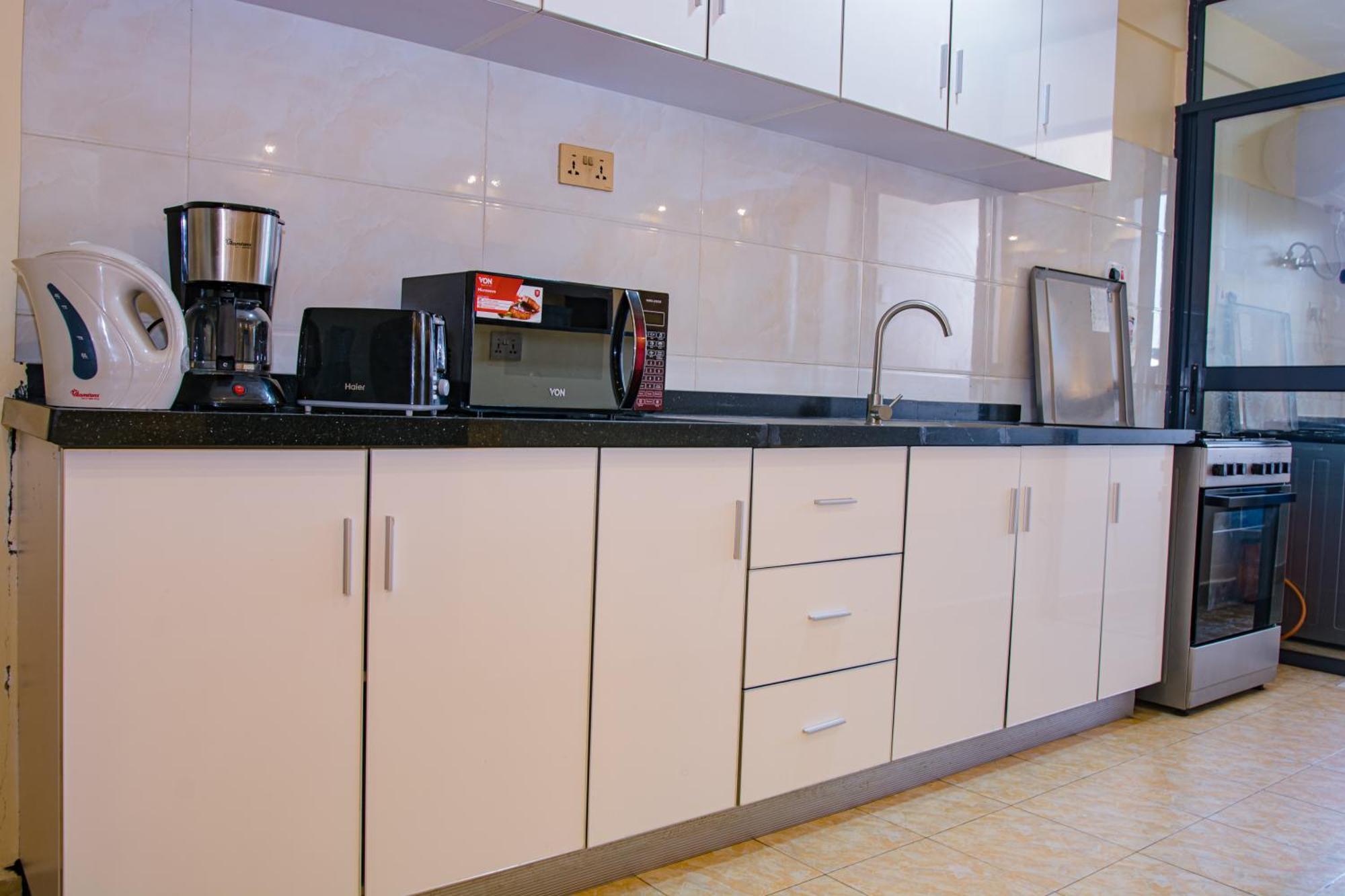Apartment Elegant 2 Bedroom Kileleshwa - Free Netflix, Parking, Superfast Wifi, Views Of Arboretum