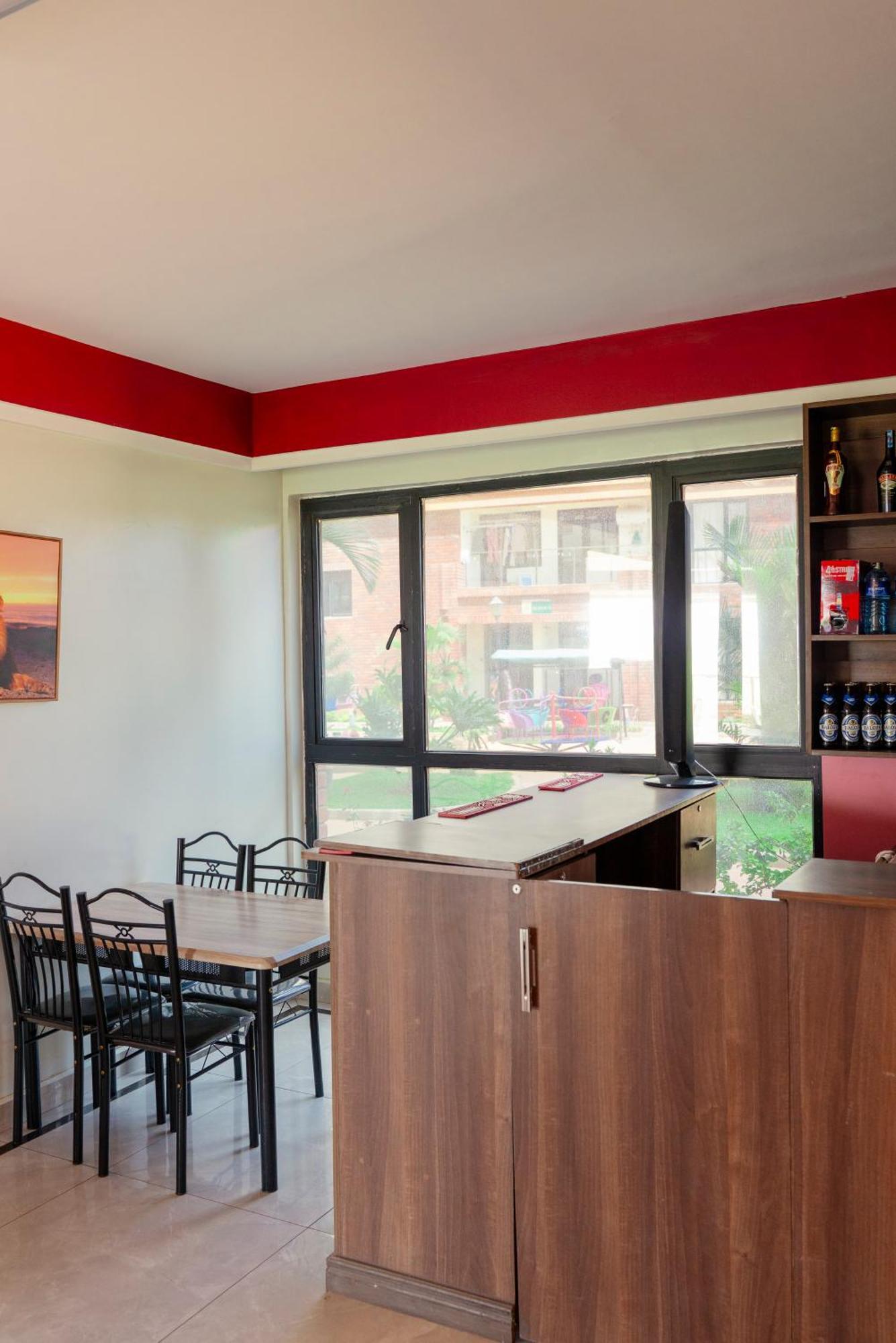 Greyscape Apple Tree Apartment