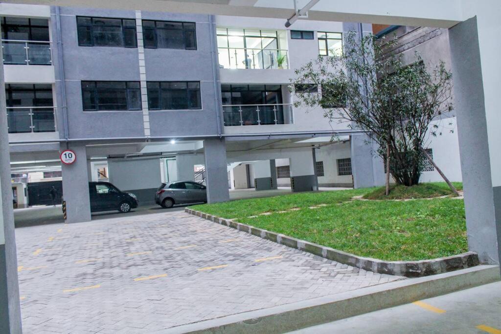 Cosy In Kilimani W Free Parking & Gym Nairobi