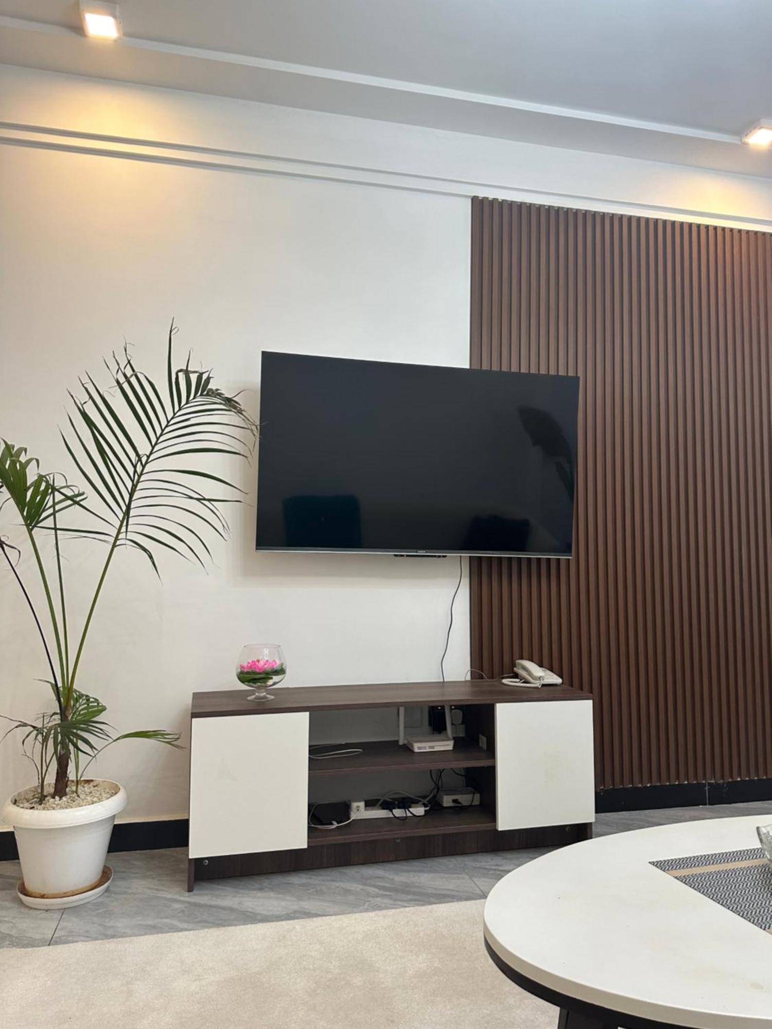 Elegant Spacious Two Bedroom Apartment-swimming Pool Included Nairobi