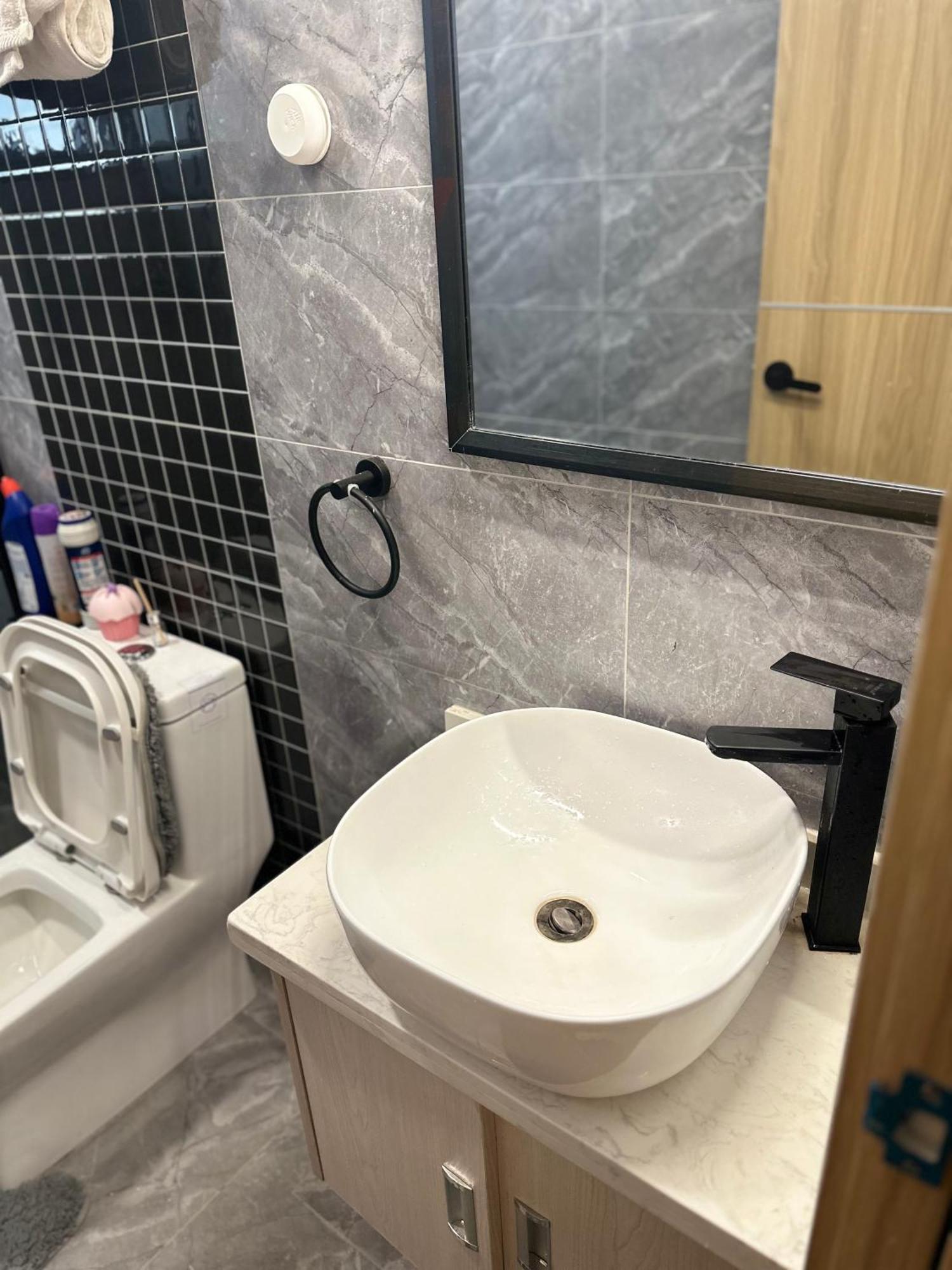 Elegant Spacious Two Bedroom Apartment-swimming Pool Included Nairobi
