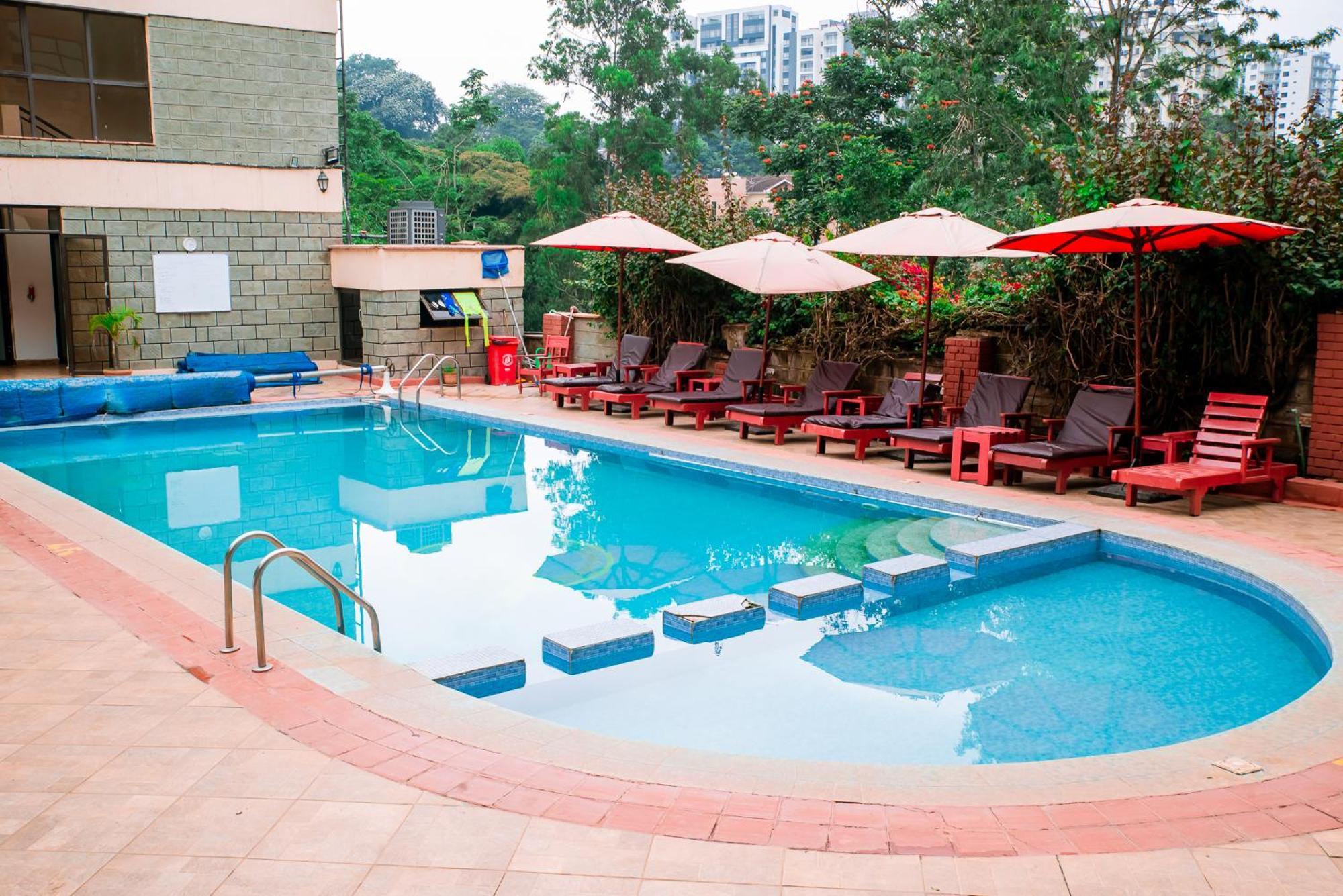 Joolz Lantana * Nairobi