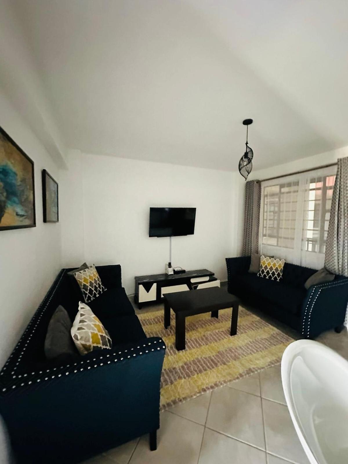 Dael Luxury South B * Nairobi