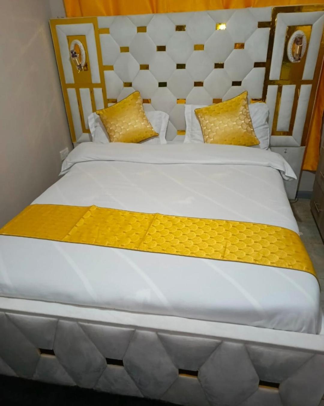 Studio Bnb Near Junction Mall Bed & Breakfast Nairobi