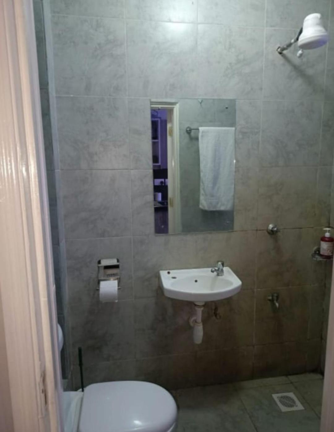 Bed & Breakfast Studio Bnb Near Junction Mall *