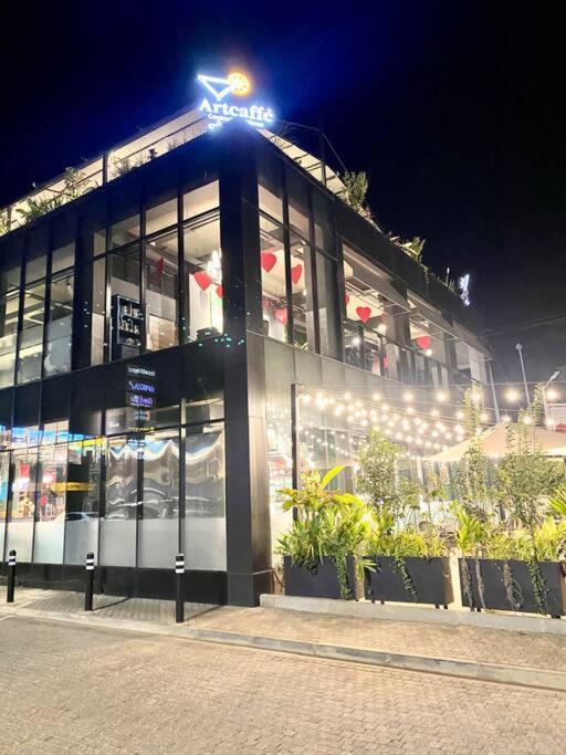 The Sunset Loft - World-class Stylish 1 Bedroom Nairobi