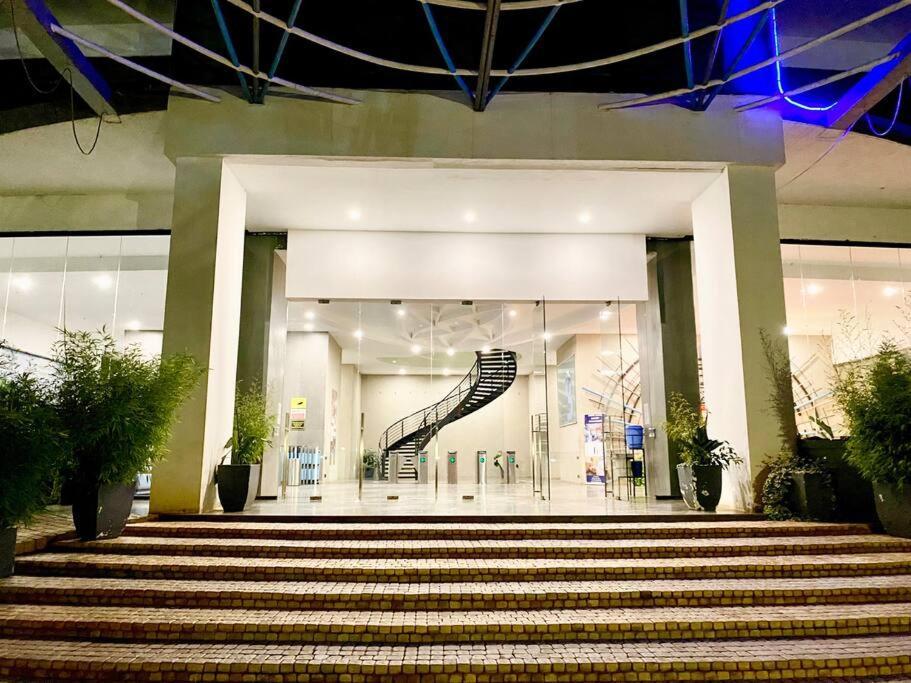 The Sunset Loft - World-class Stylish 1 Bedroom * Nairobi