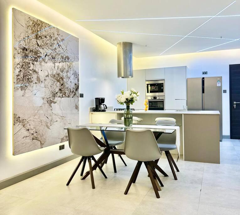 Grand 808 -brand New Luxurious 1 Bedroom * Nairobi