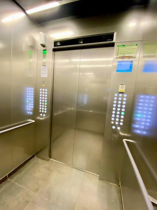 Grand 808 -brand New Luxurious 1 Bedroom *