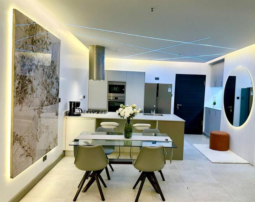 Grand 808 -brand New Luxurious 1 Bedroom Nairobi