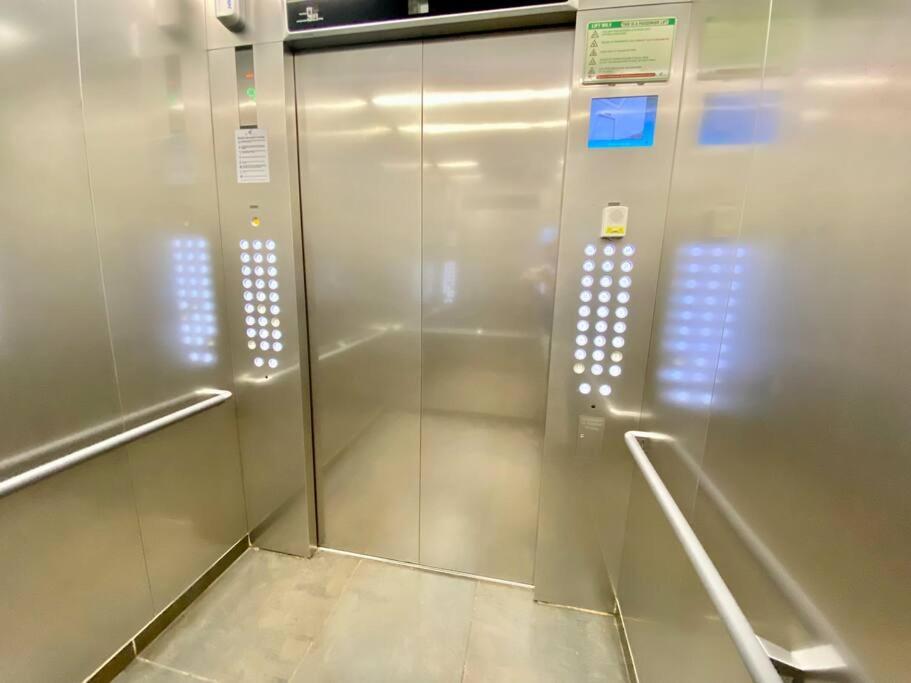 Grand 808 -brand New Luxurious 1 Bedroom *