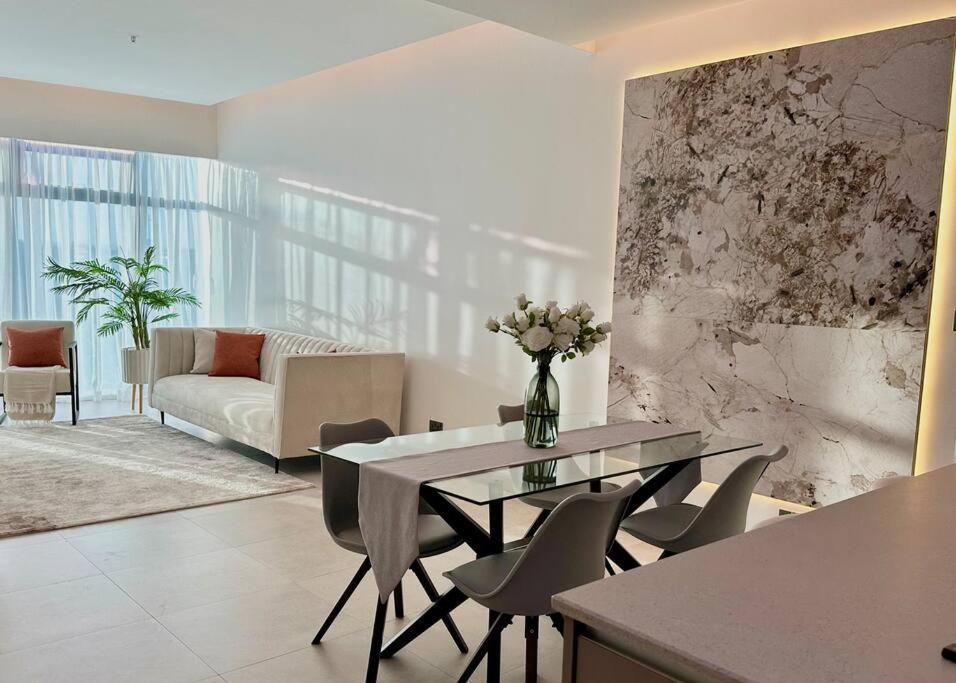 Apartment Grand 808 -brand New Luxurious 1 Bedroom Nairobi