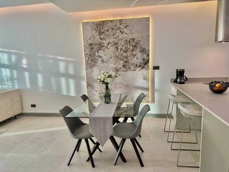 Grand 808 -brand New Luxurious 1 Bedroom Apartment Nairobi