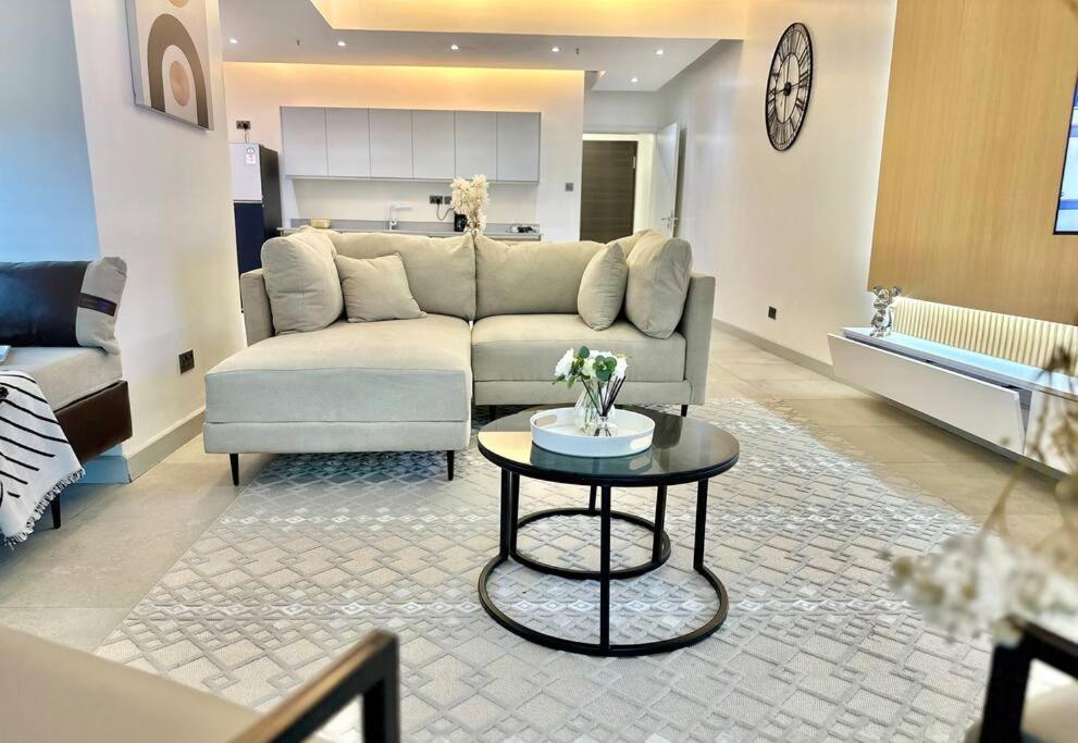 Apartment Skyfall - Brand New Ultra Luxurious 2 Bedroom *