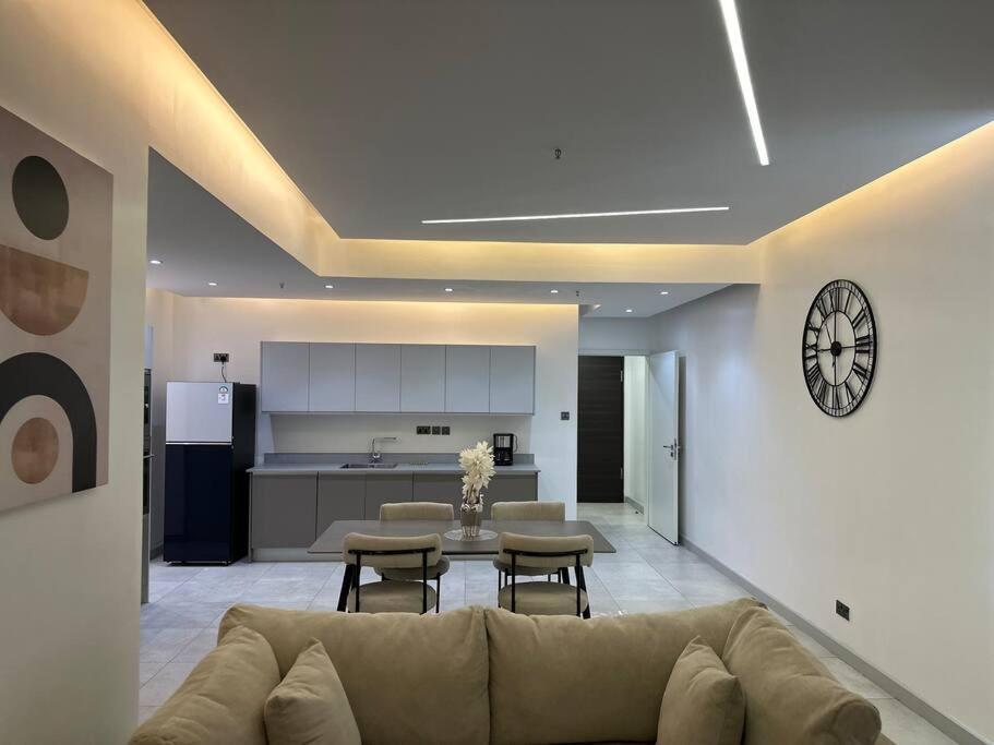 Apartment Skyfall - Brand New Ultra Luxurious 2 Bedroom *