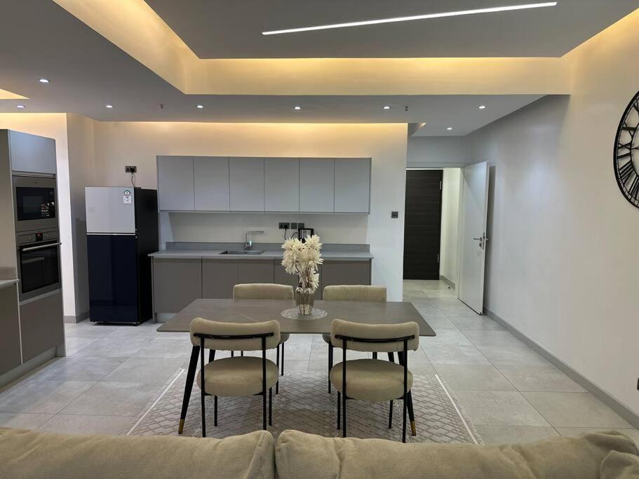 Skyfall - Brand New Ultra Luxurious 2 Bedroom *