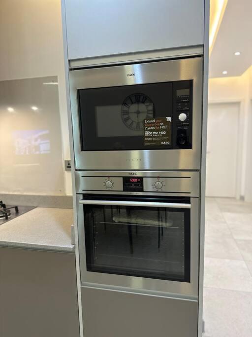 Skyfall - Brand New Ultra Luxurious 2 Bedroom