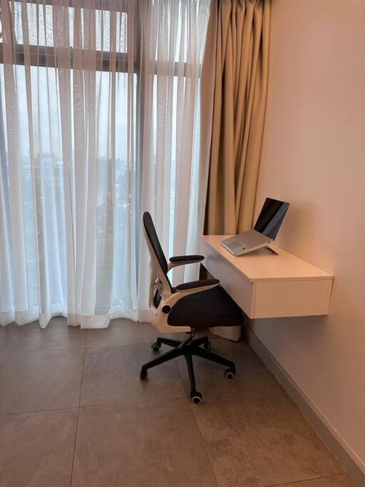 Skyfall - Brand New Ultra Luxurious 2 Bedroom *