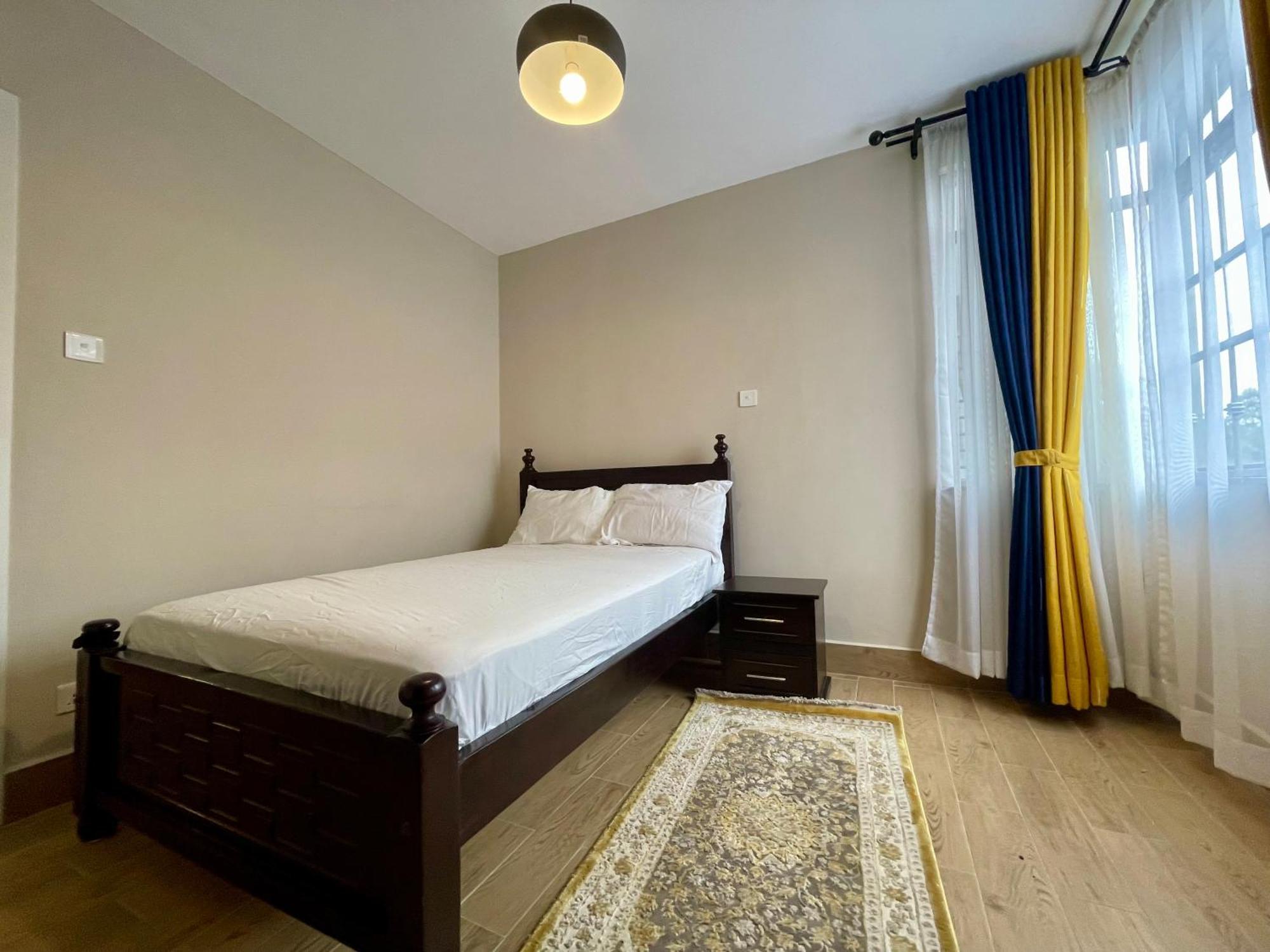 Apartment Executive 3-bed In Kitusuru , *