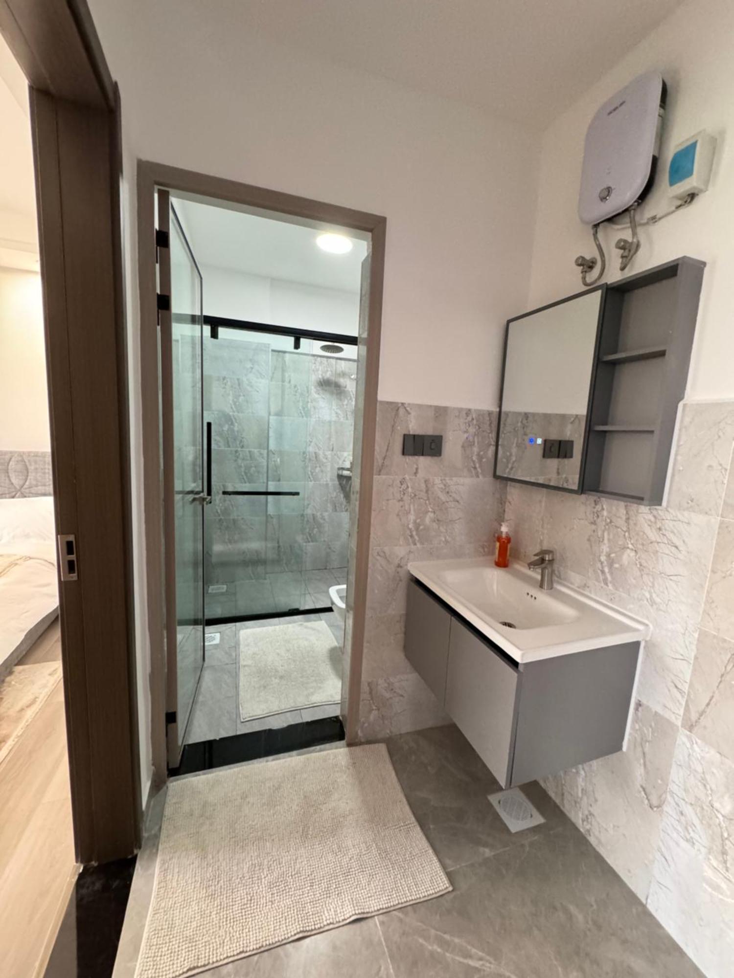 One Bedroom In Valley Arcade At 16th Floor