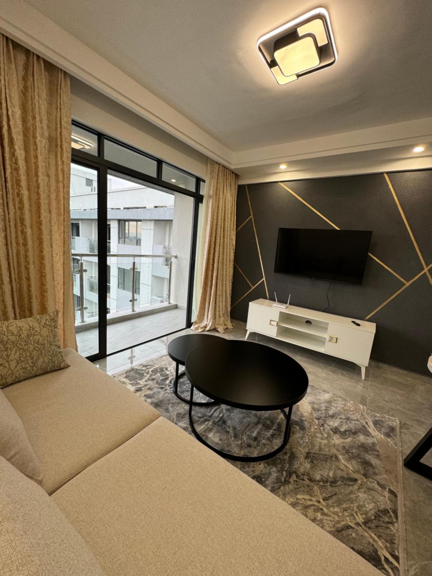 One Bedroom In Valley Arcade At 16th Floor Apartment *