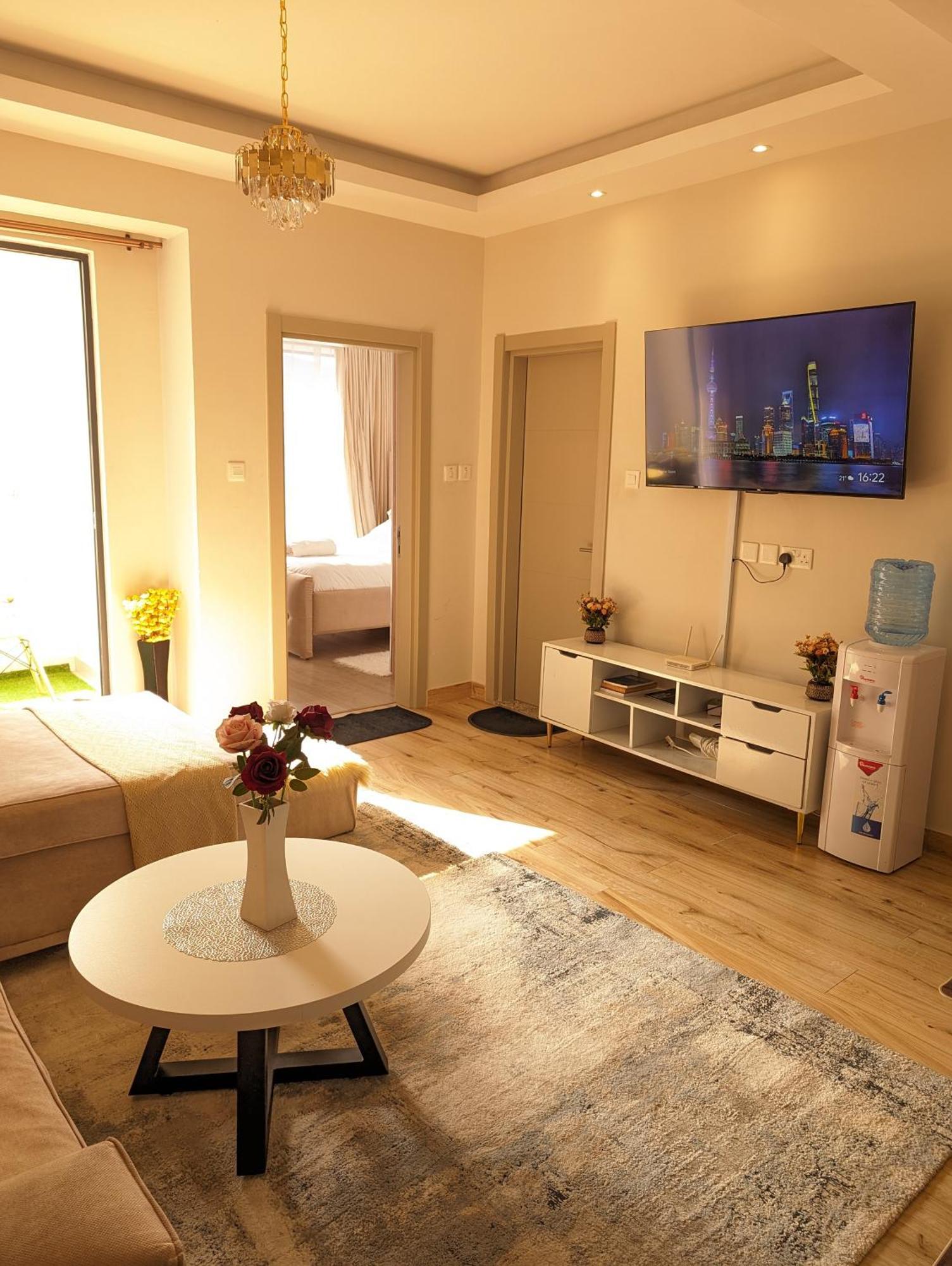 Oakley Apartment- By Tito Homes *