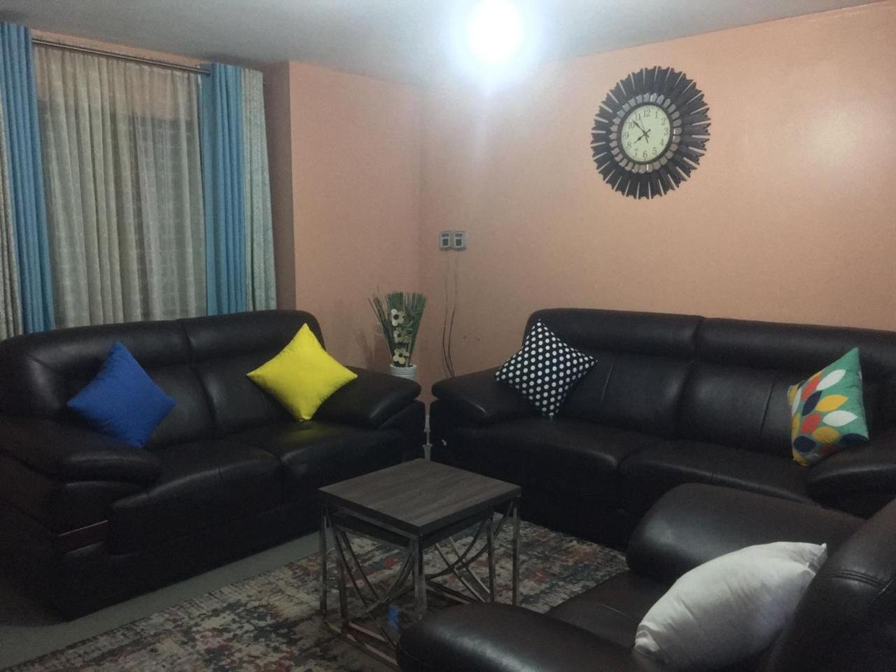 Apartment Fully Furnished 3bedroom Near Airport *